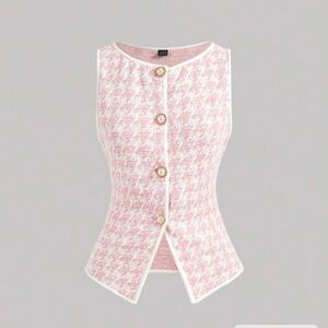 Pink and White Knitted Houndstooth Sleeveless Buttoned Top